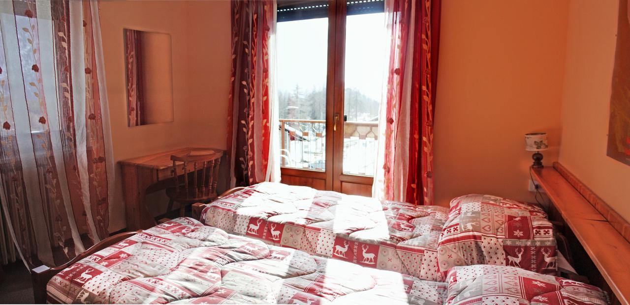 Albergo Valentino 비오나즈 외부 사진